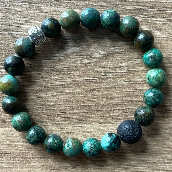 NWOT Turquoise & LAVA Stone Handmade 7” Stretch Bracelet 8 MM Beads - Picture 1 of 3